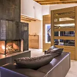 Palue Hotel
