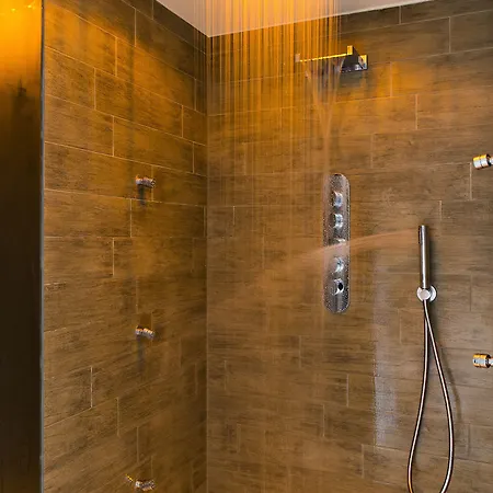 Palue Hotel 3*
