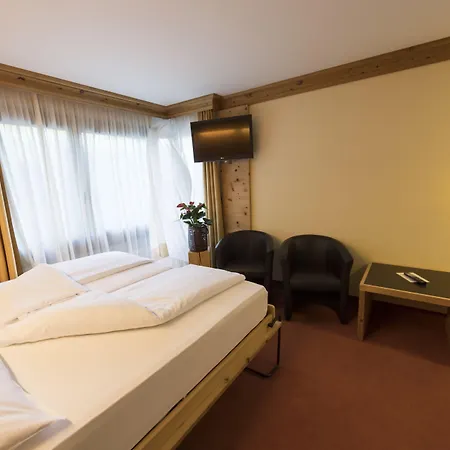 Palue Hotel